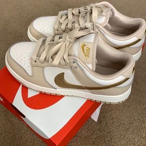 women’s nike dunks